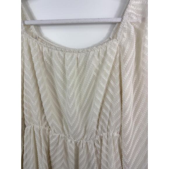 Beautiful Women’s Dress Size L - Picture 3 of 6